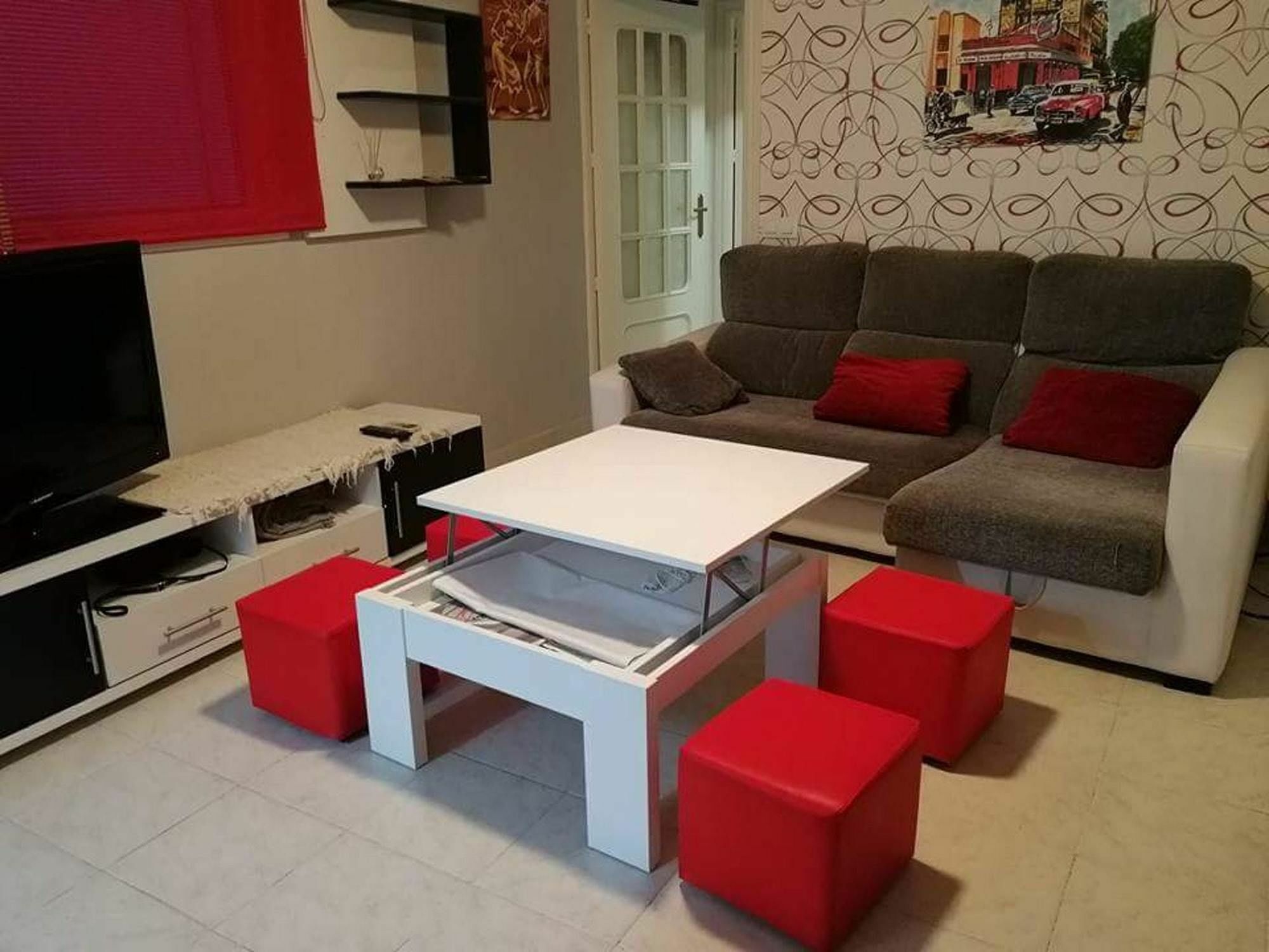With One Bedroom In Sevilla, With Wonderful View, Balco * Séville